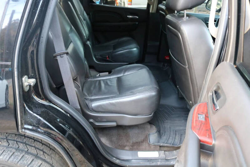 2011 Cadillac Escalade Premium