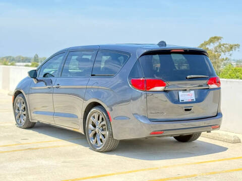 2019 Chrysler Pacifica Touring Plus