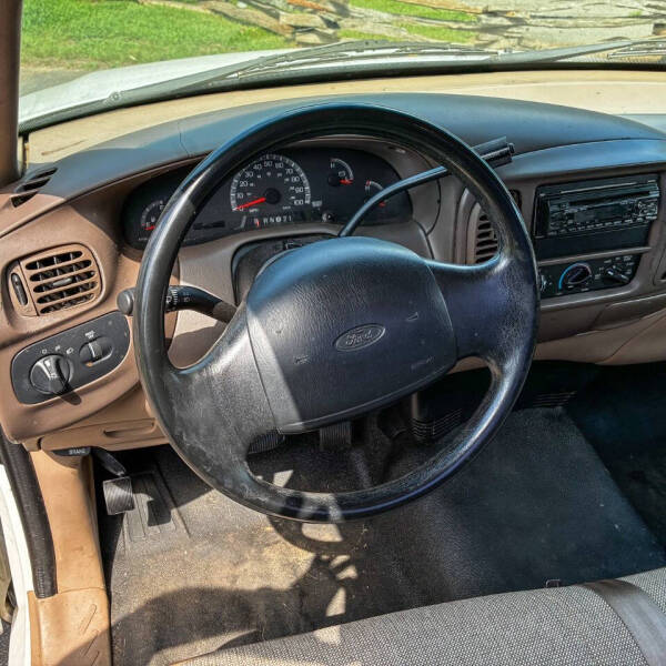 1999 Ford F-150 XL