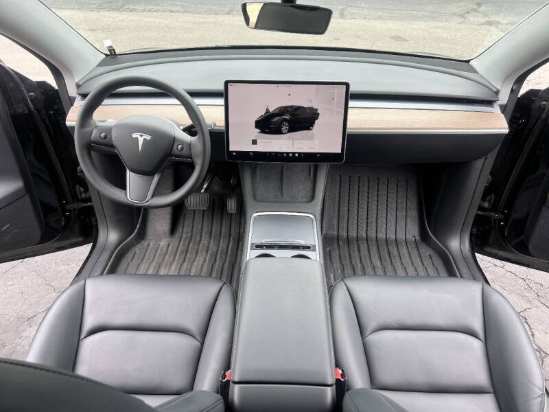 2023 Tesla Model Y Long Range