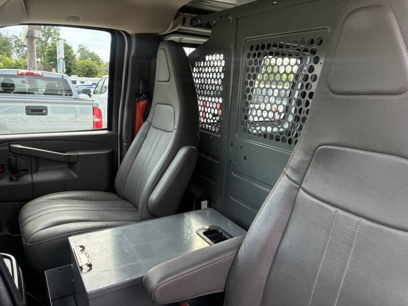2017 Chevrolet Express 2500