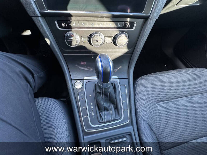 2019 Volkswagen e-Golf SE