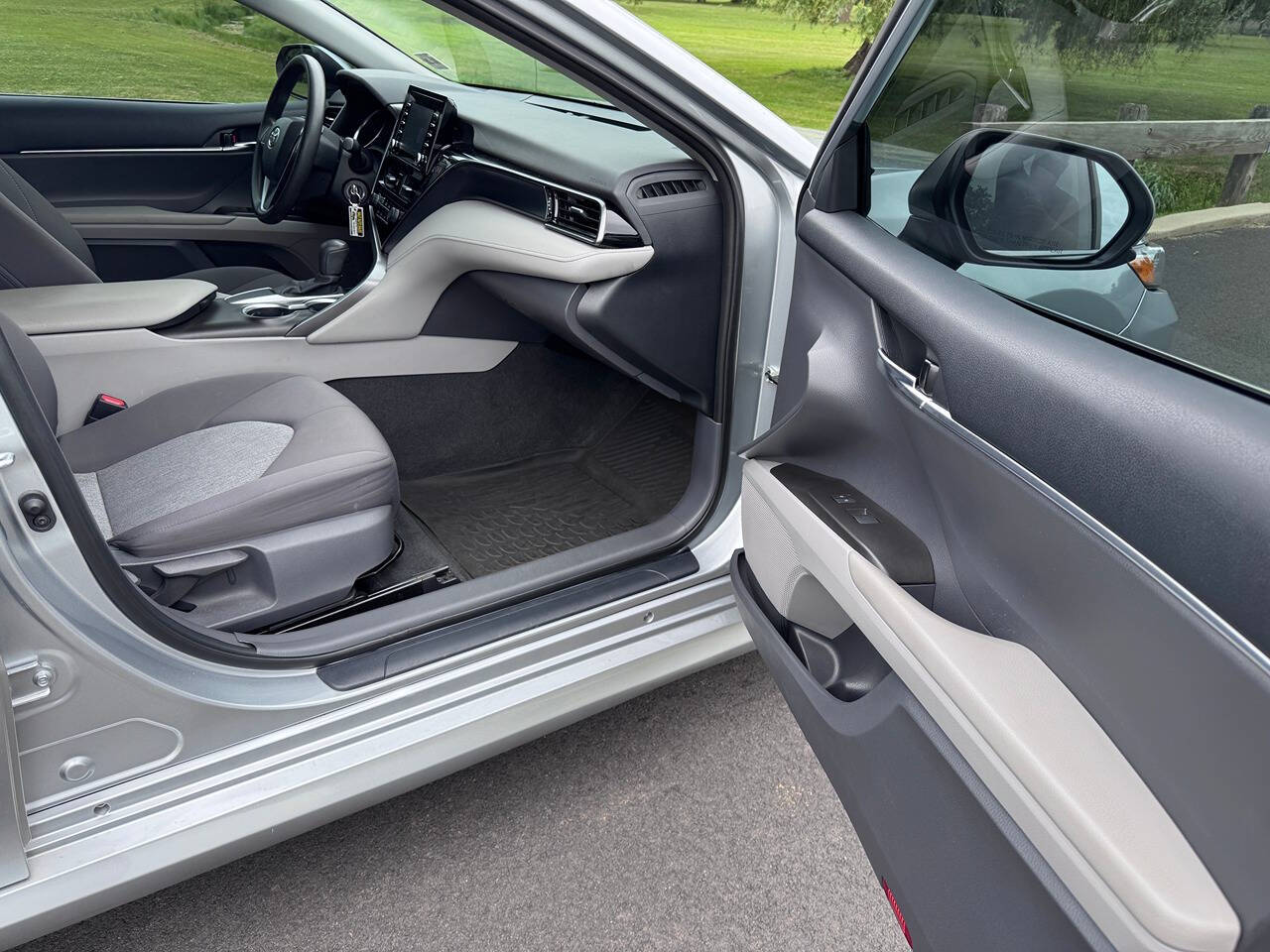 2021 Toyota Camry 18