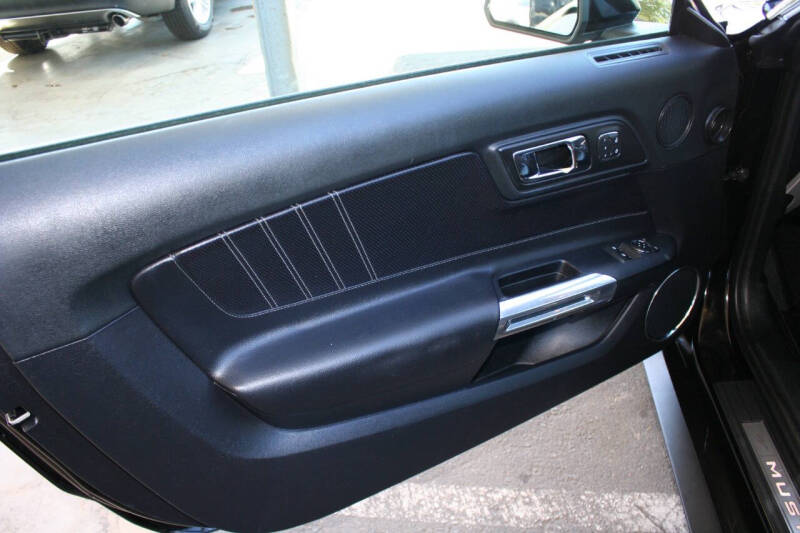2015 Ford Mustang EcoBoost Premium