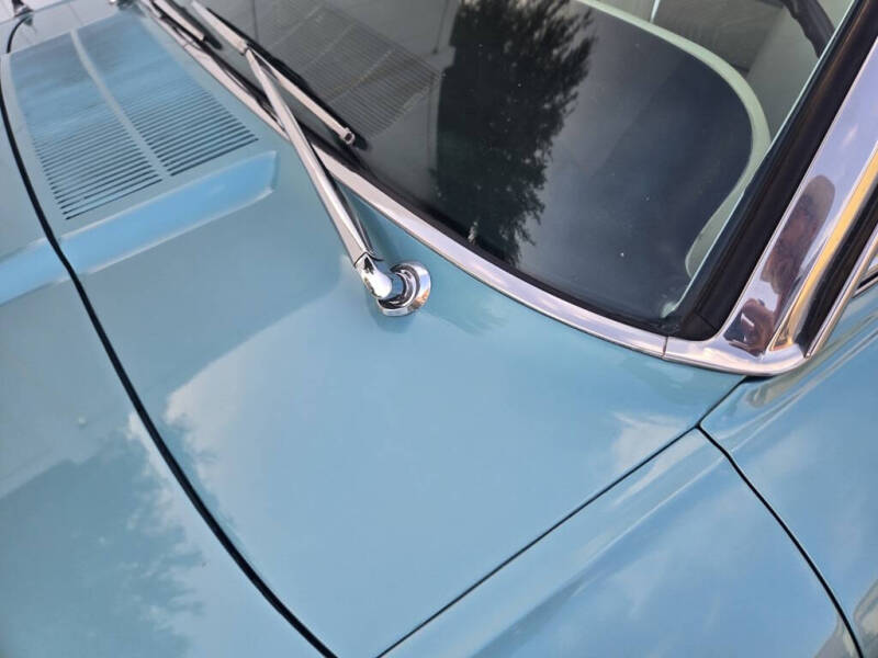 1964 Ford Thunderbird