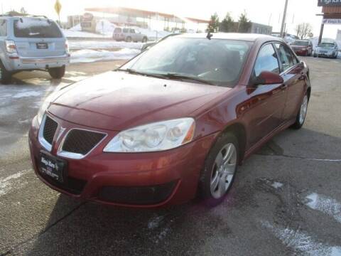 2010 Pontiac G6 for sale at King's Kars in Marion IA
