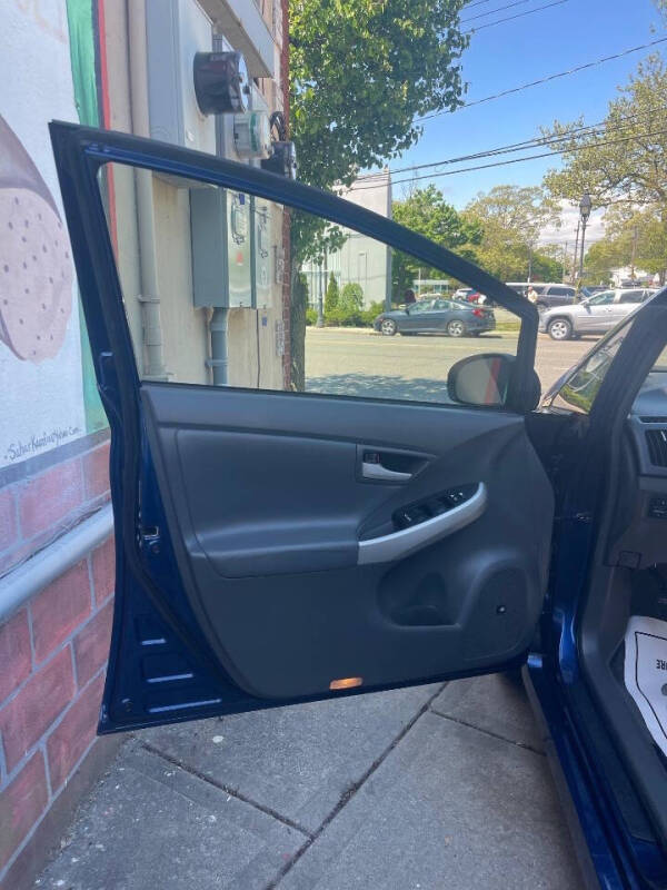 2010 Toyota Prius I