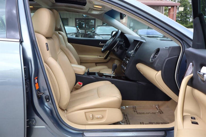 2009 Nissan Maxima