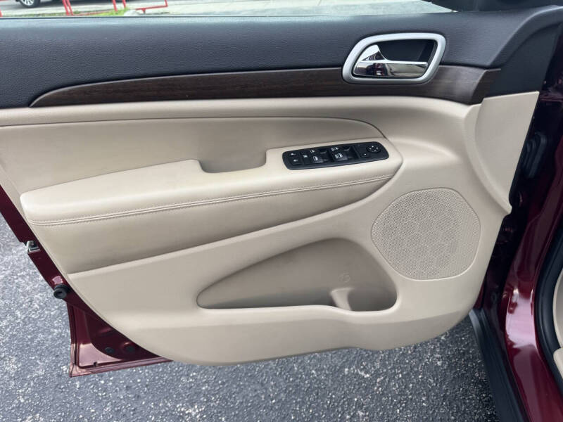 2018 Jeep Grand Cherokee Laredo E