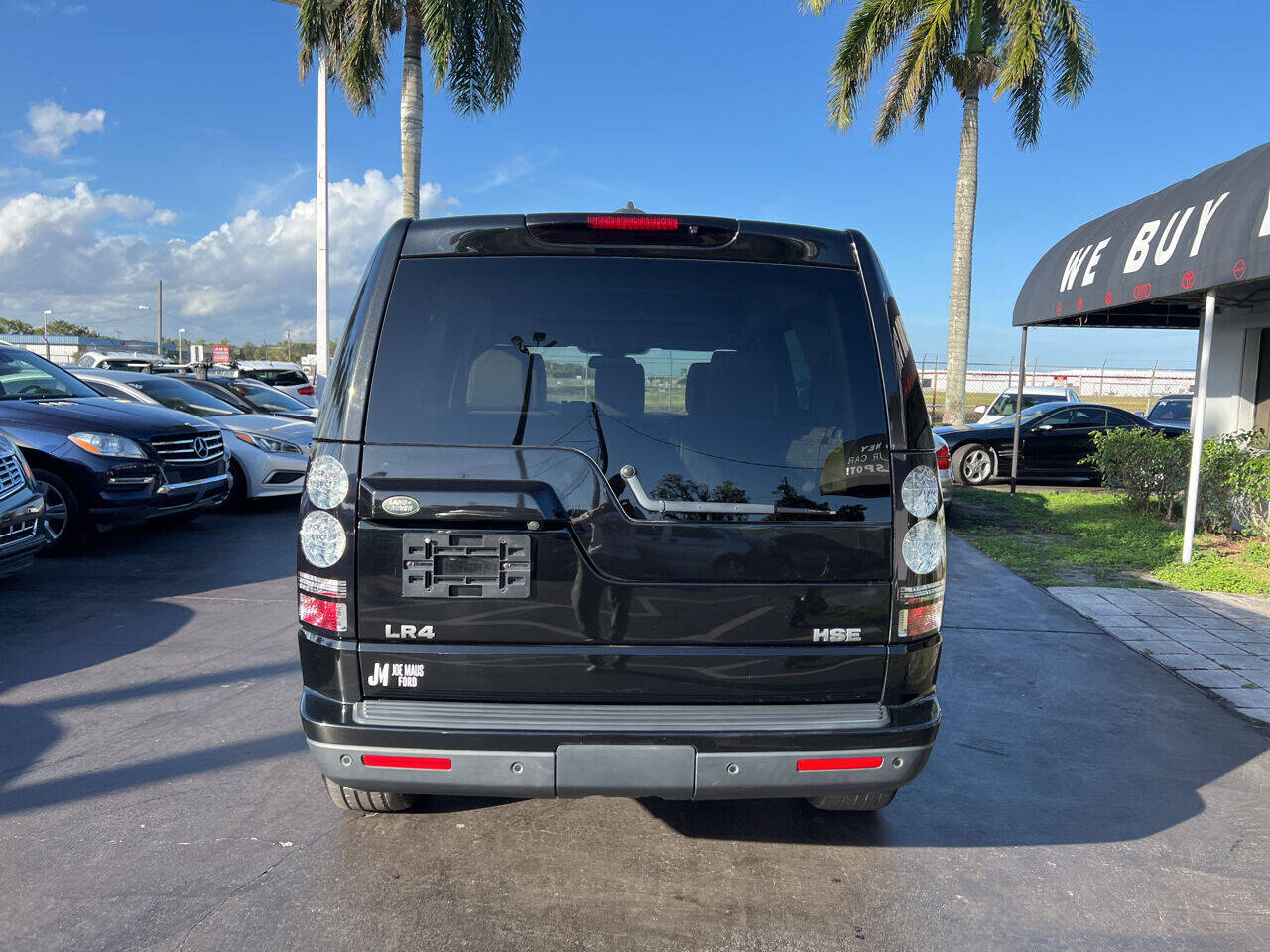 2016 Land Rover LR4  - $23,900