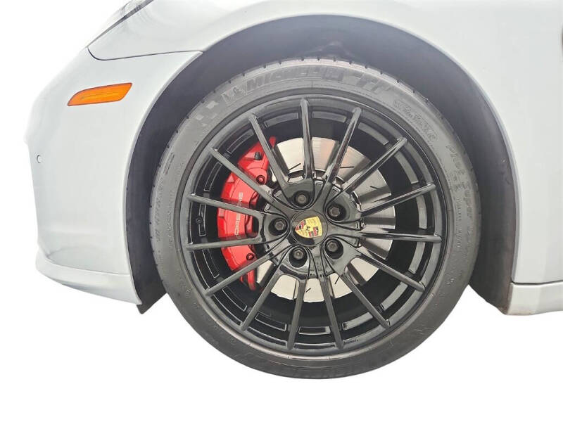 2015 Porsche Panamera GTS