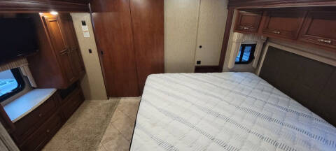 2016 Freightliner XCR Chassis