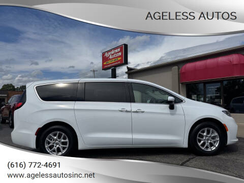 2023 Chrysler Pacifica Touring L