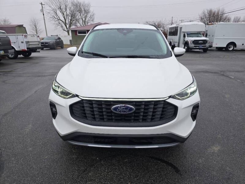 2026 Ford Escape Platinum