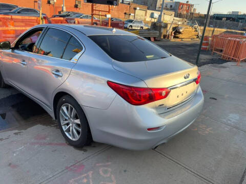 2015 Infiniti Q50