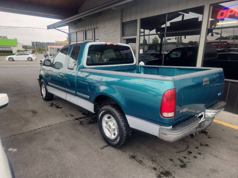 1997 Ford F-150 XLT