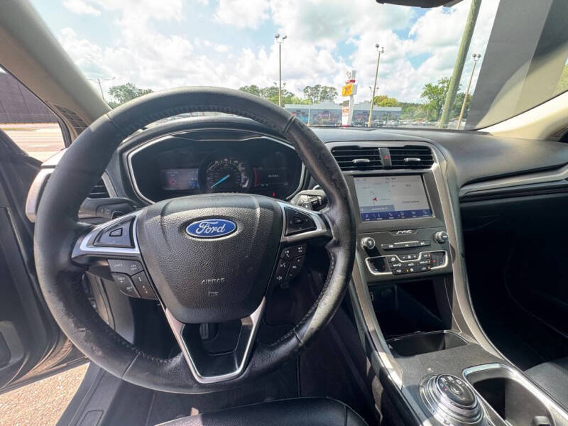 2019 Ford Fusion SEL
