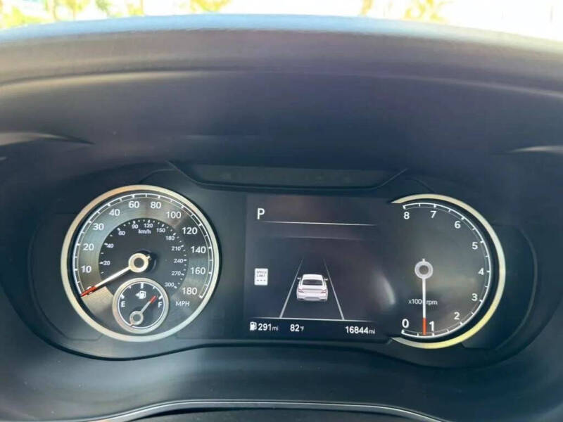 2025 Genesis G70