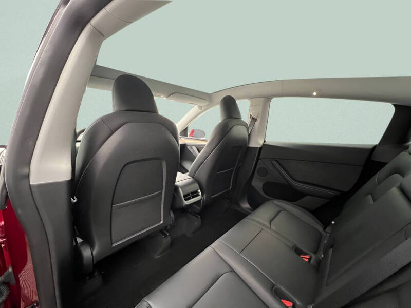 2025 Tesla Model Y Performance