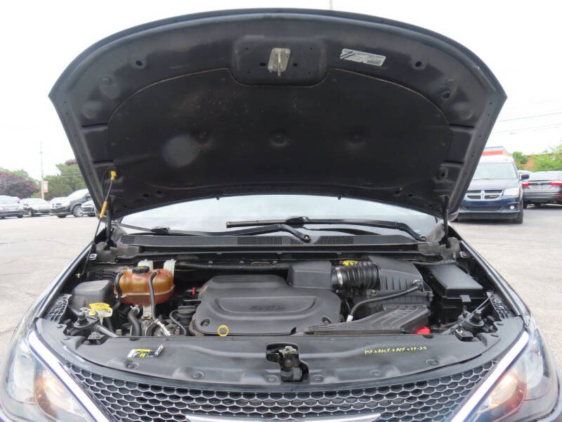 2020 Chrysler Voyager LXi