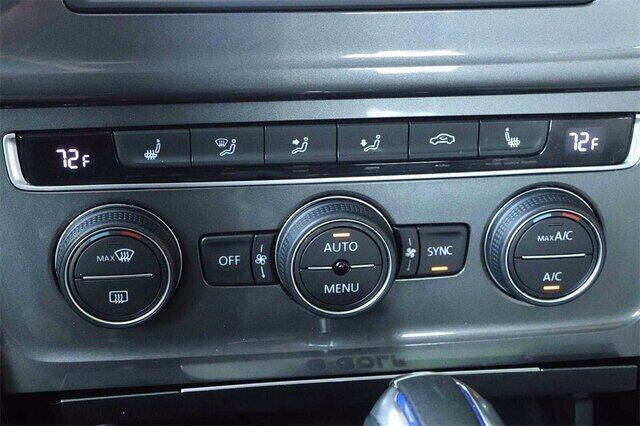 2015 Volkswagen e-Golf SEL Premium