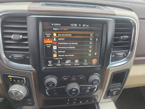 2015 RAM 1500 Laramie