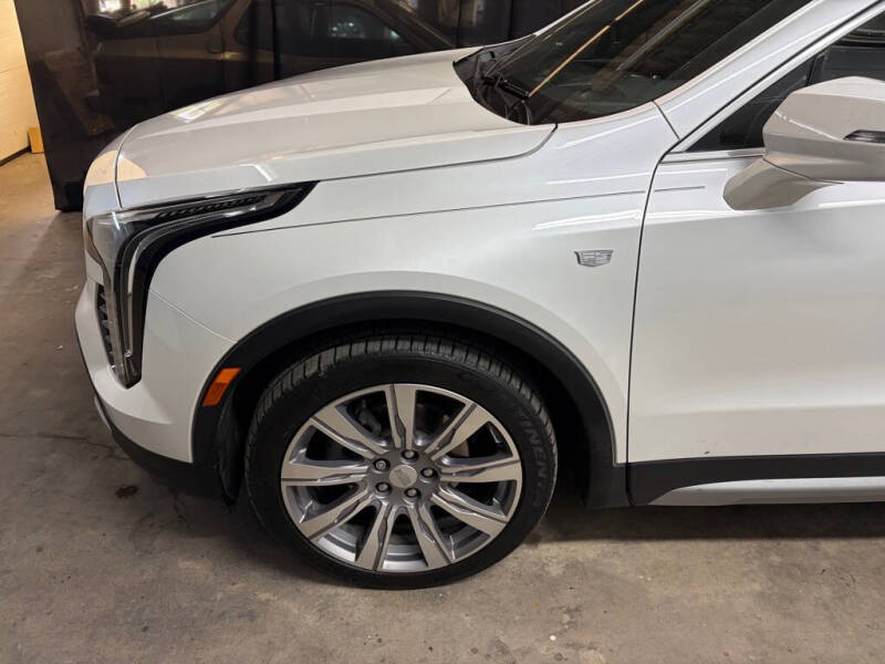 2021 Cadillac XT4 Premium Luxury