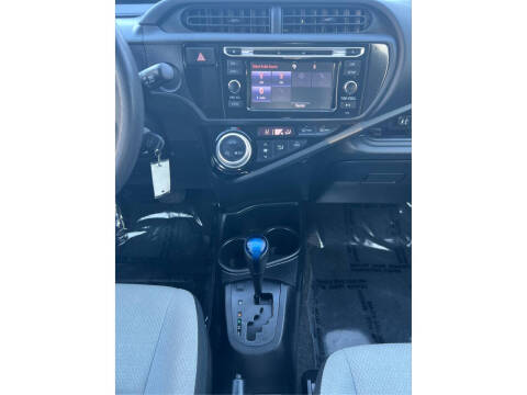2015 Toyota Prius c One