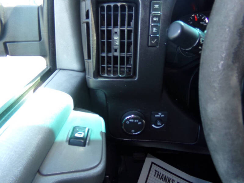 2010 GMC Savana LS 1500