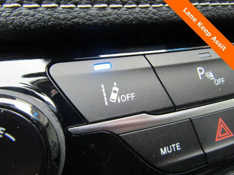 2023 Chrysler Pacifica Plug-In Hybrid Touring L