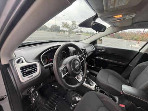 2018 Jeep Compass Sport