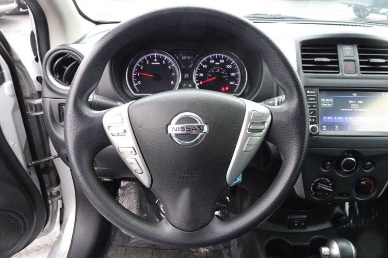 2019 Nissan Versa