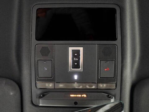 2023 Land Rover Defender 90 S
