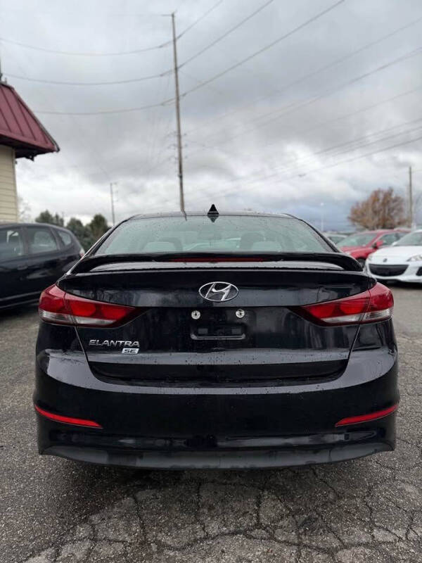 2017 Hyundai Elantra SE