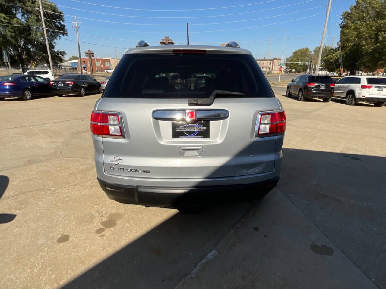 2009 Saturn Outlook for sale at Auto Connection in Waterloo, IA