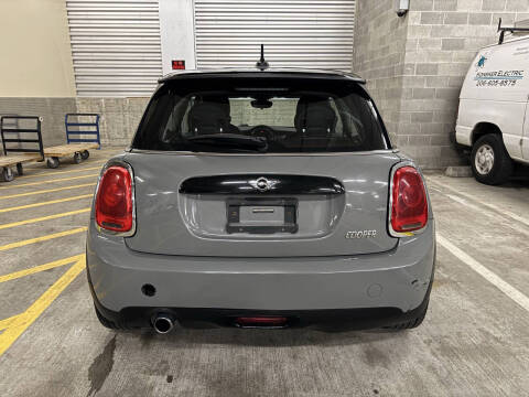 2016 MINI Hardtop 2 Door Cooper