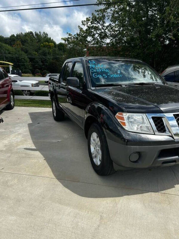 2015 Nissan Frontier S photo 9