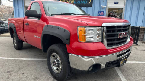 2007 GMC Sierra 2500HD for sale at Freeland LLC in Waukesha WI