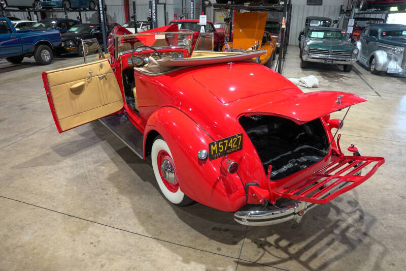 1937 Packard 120