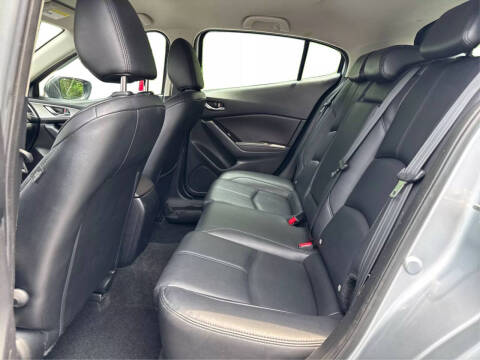 2018 Mazda MAZDA3 Touring