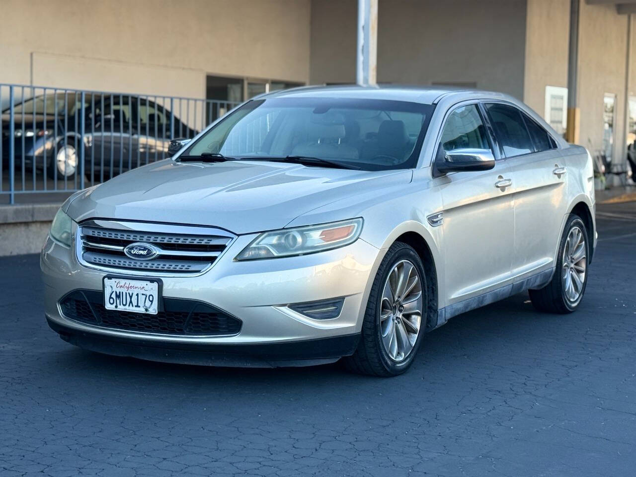 Beige 2011 Ford Taurus Limited Limited 4dr Sedan 1