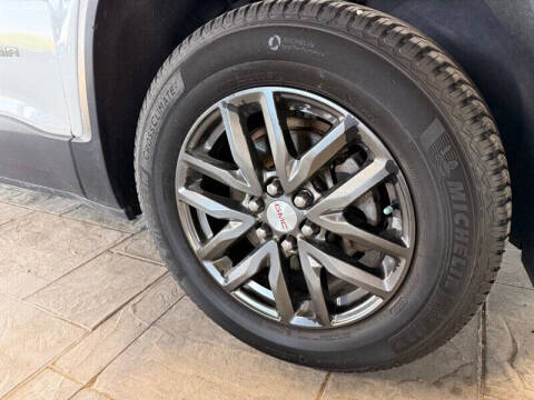 2017 GMC Acadia SLT-1