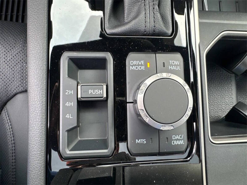 2025 Toyota Tundra Limited HV