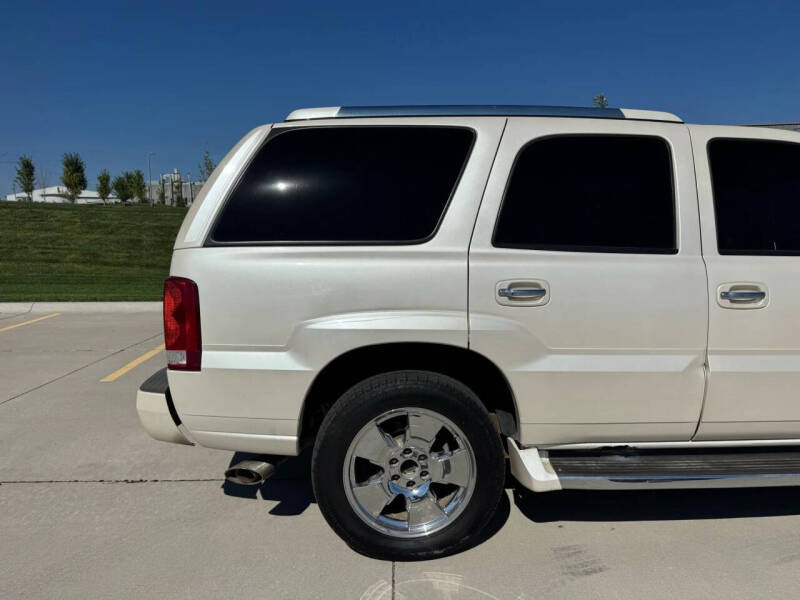 2004 Cadillac Escalade