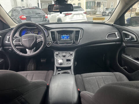 2016 Chrysler 200 Limited