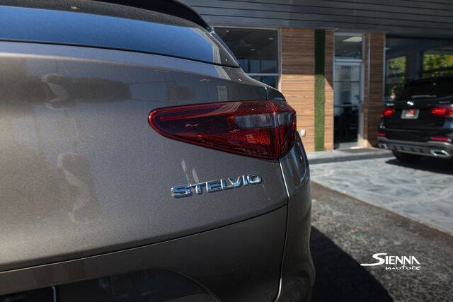 2019 Alfa Romeo Stelvio Sport