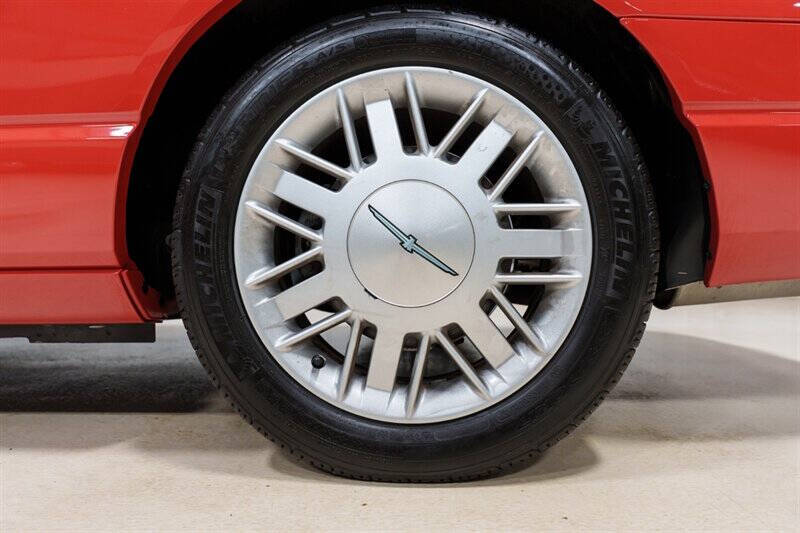 2002 Ford Thunderbird Deluxe