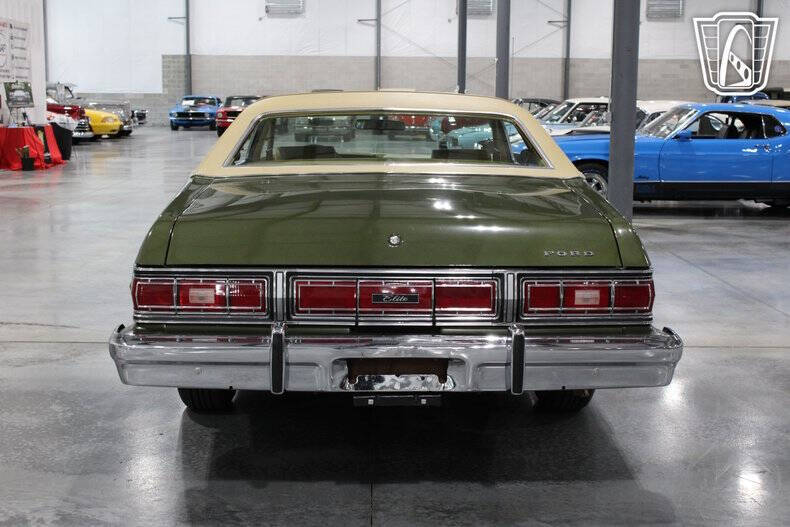 1976 Ford Torino