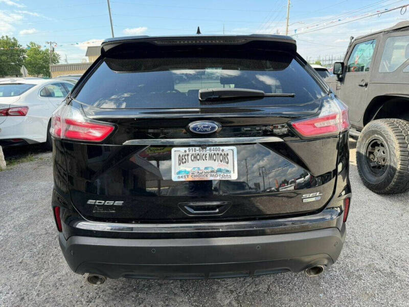 2020 Ford Edge SE