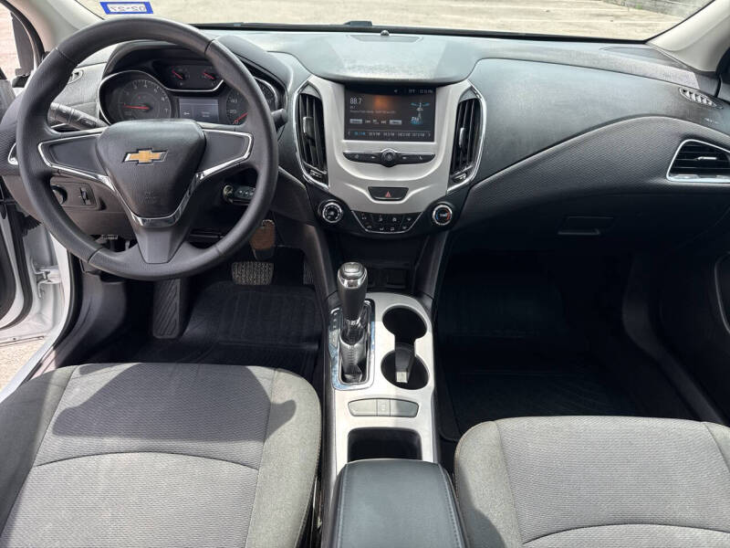 2018 Chevrolet Cruze LS Auto